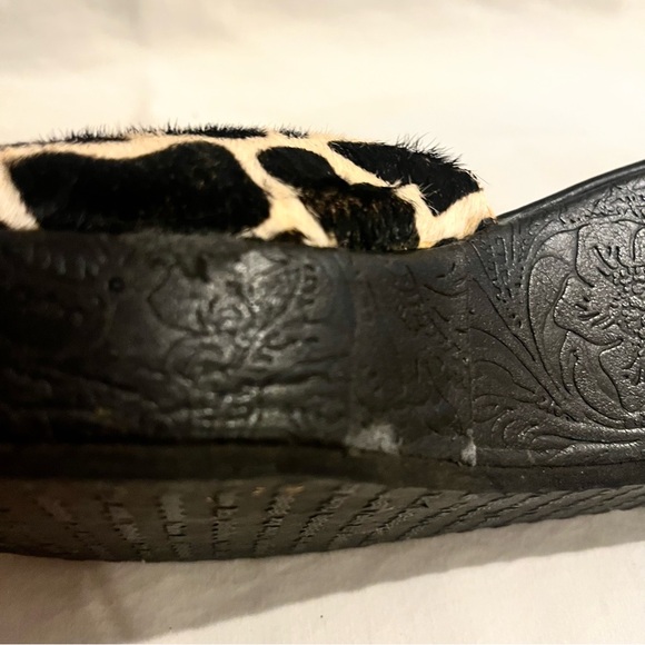 Black Animal Print Wedge Sandals with Rhinestone Buckle Bold Statement - Picture 6 of 10